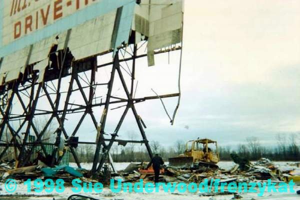 Mt Clemens Drive-In Theatre - Demo By Sue Underwood
